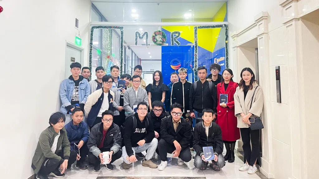 Trải nghiệm Tham quan kiến tập tại MOR SOFTWARE (IT TOUR RECAP)