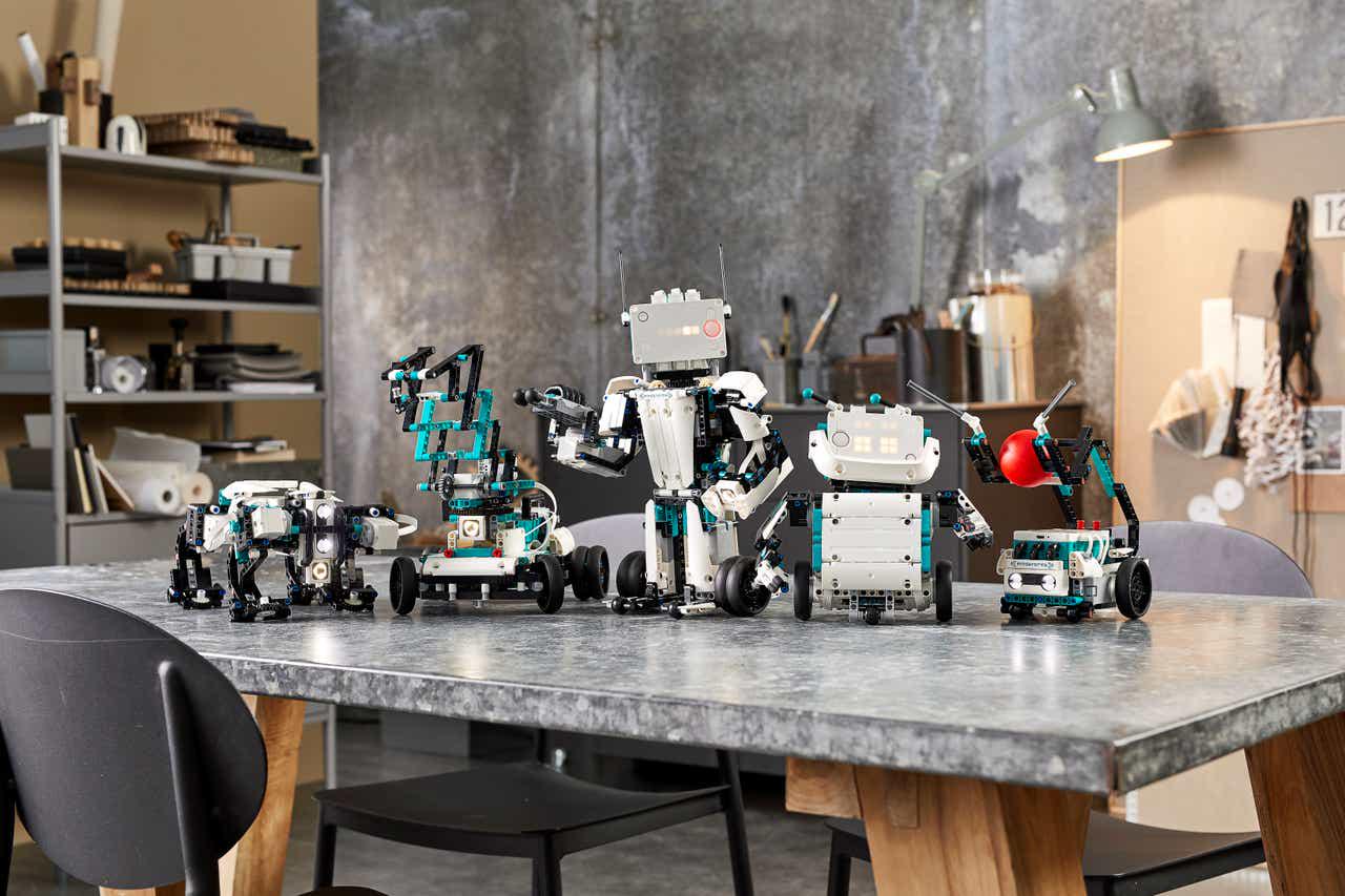 Đồ chơi lắp ráp Lego Mindstorm Robot Inventor sẽ hỗ trợ lập trình bằng Python