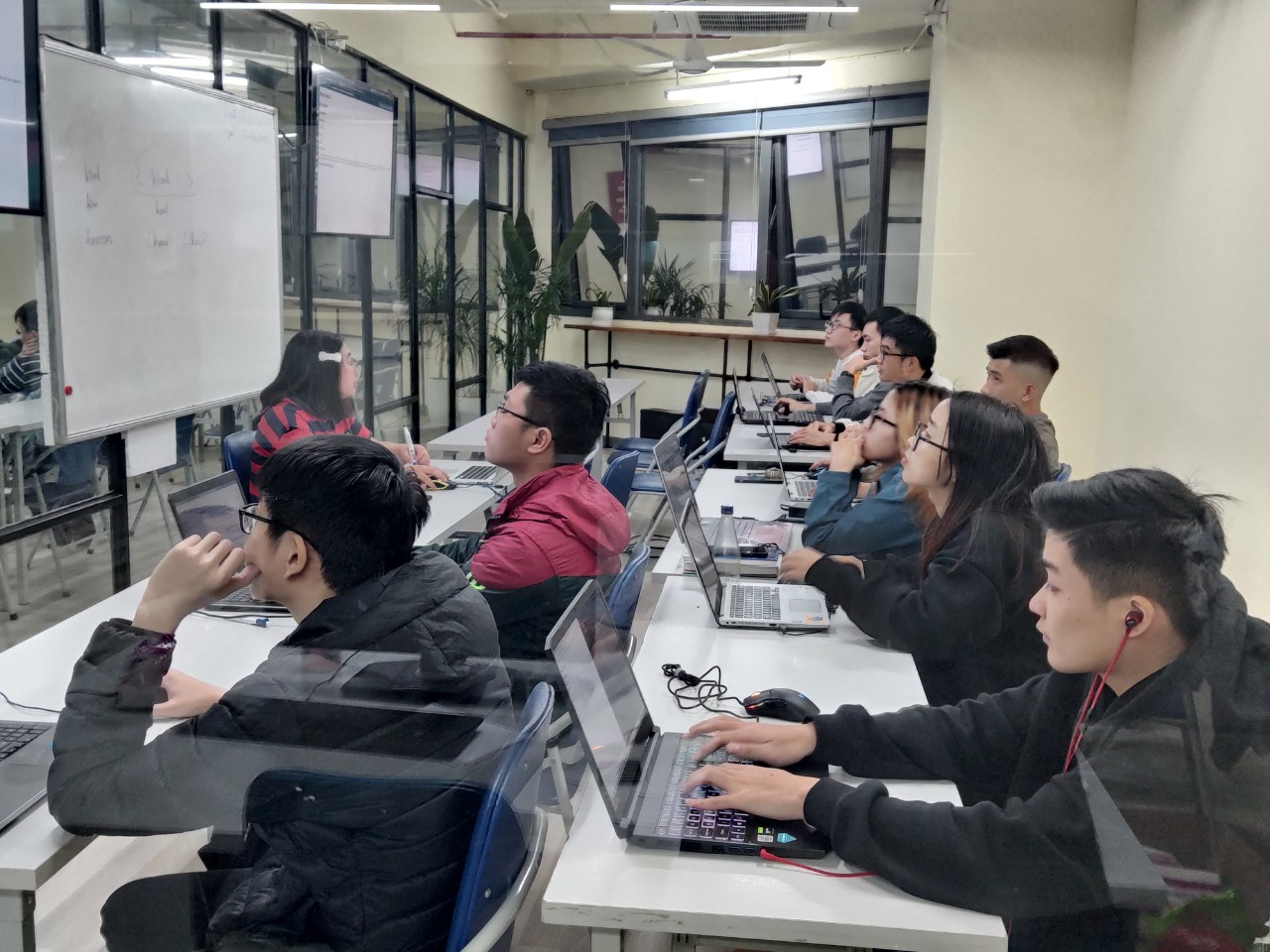 Techmaster khai giảng lớp lộ trình Java Spring Boot Full Stack  ngày 30/12/2020