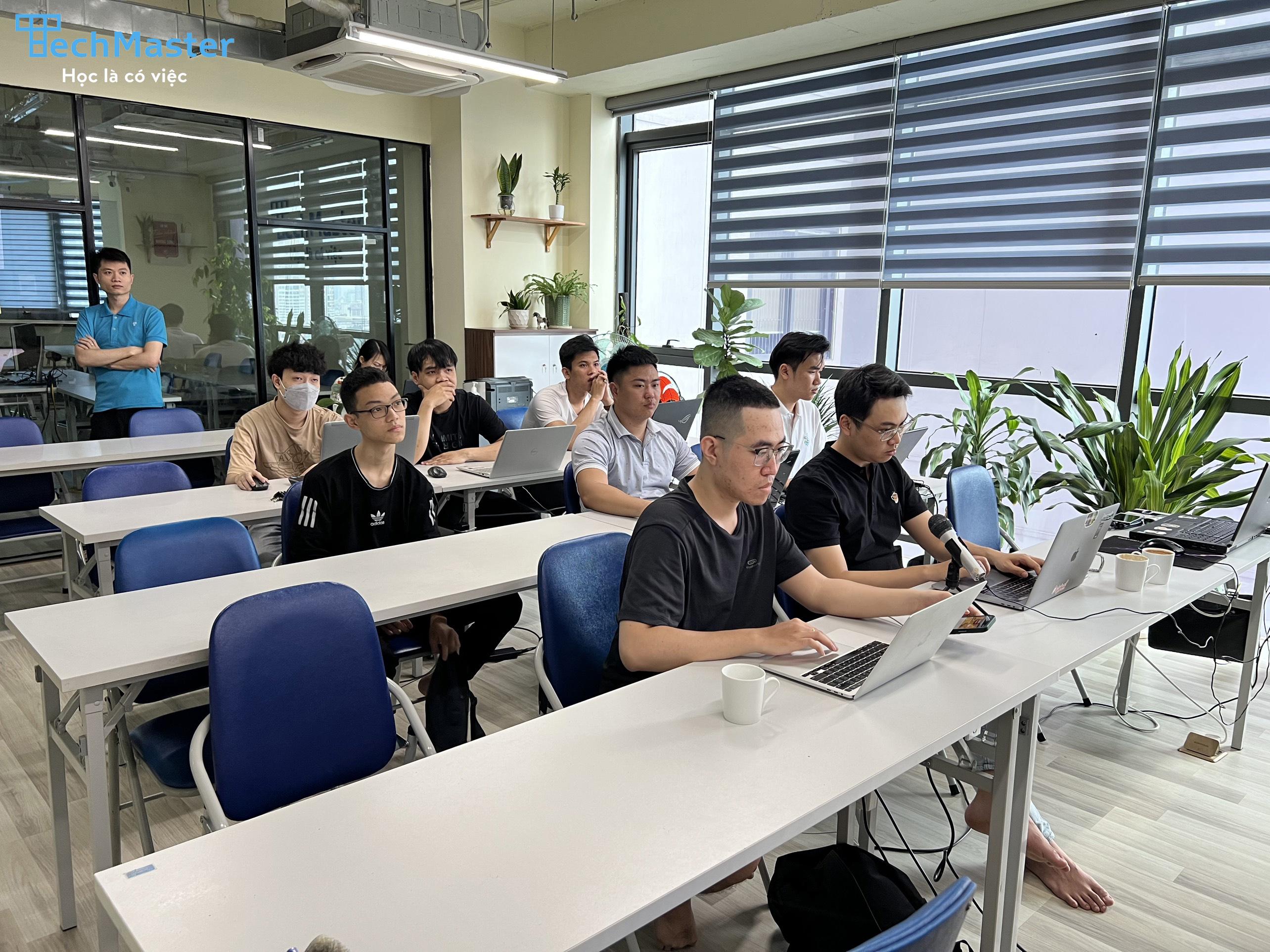 Kết quả bảo vệ đồ án lớp Web Frontend 21- TechMaster Vietnam