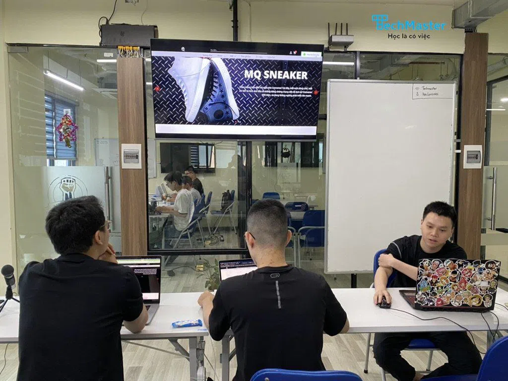 Học viên bảo đồ án